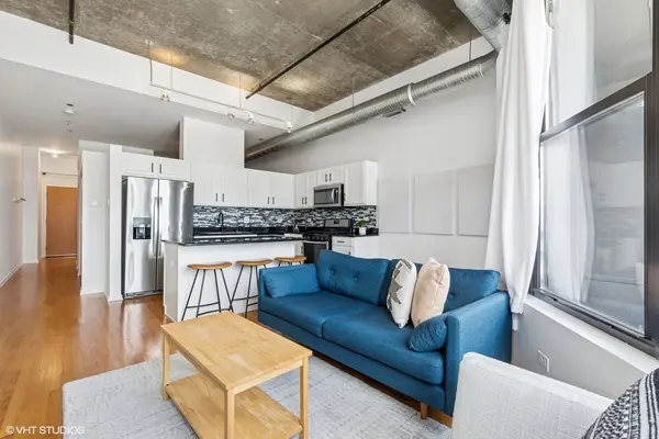 849 N Franklin ST #1405, Chicago, IL 60610