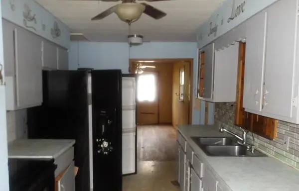 208 S Munroe ST, Bondville, IL 61815