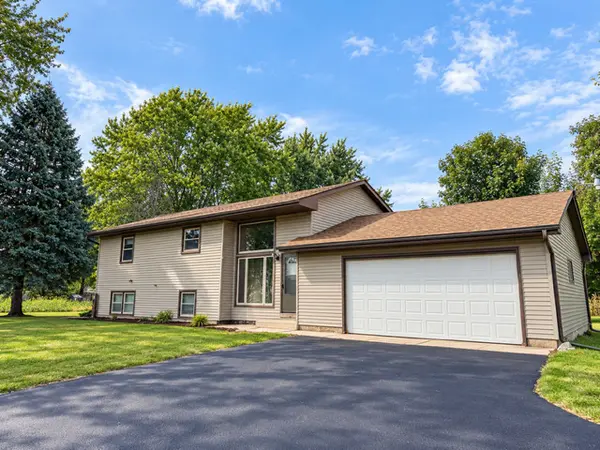 2347 N 45th RD, Leland, IL 60531