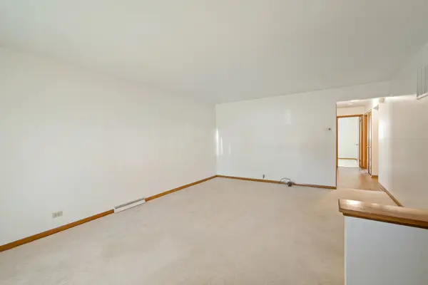 3903 153rd ST, Midlothian, IL 60445