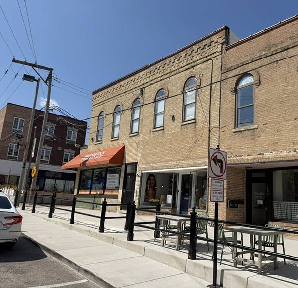 226 N Benton ST #3, Woodstock, IL 60098