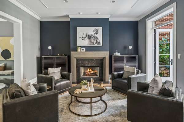 1630 W Surf ST, Chicago, IL 60657