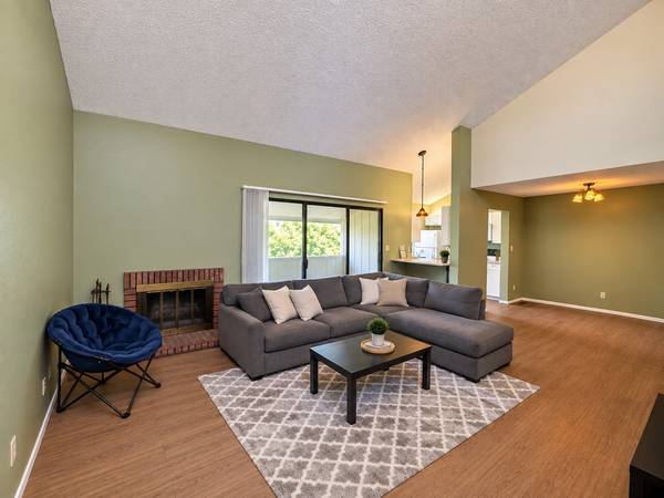 2105 Melrose DR #C, Champaign, IL 61820