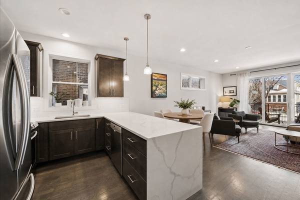 3340 N Lawndale AVE #1N, Chicago, IL 60618