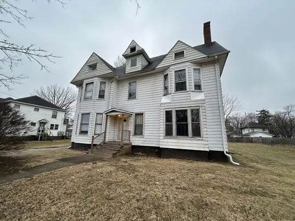 1218 N Walnut ST, Danville, IL 61832