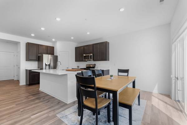 16515 W Golden Valley LN, Lockport, IL 60441