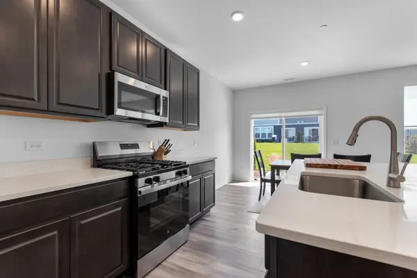 16515 W Golden Valley LN, Lockport, IL 60441
