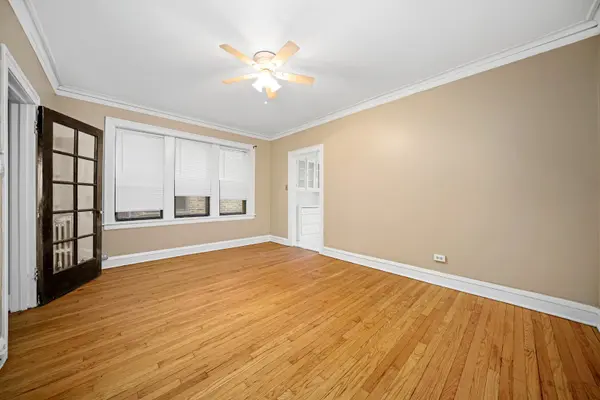 230 Elmwood AVE #2S, Evanston, IL 60202