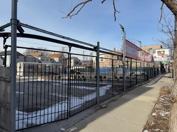 2730 N Western AVE, Chicago, IL 60647