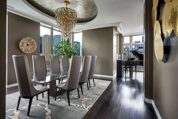 200 W Grand AVE #2700, Chicago, IL 60654