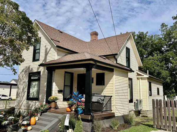 408 Winnebago ST, Decorah, IA 52101
