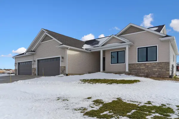 4410 Sonoma DR, Cedar Falls, IA 50613