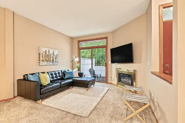8399 Kimball DR, Eden Prairie, MN 55347