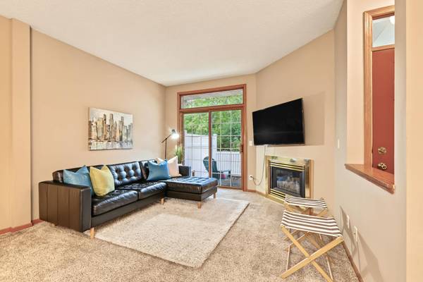 8399 Kimball DR, Eden Prairie, MN 55347