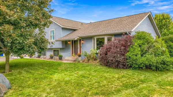 409 Smith AVE, Osceola, WI 54020