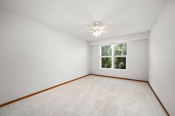 100 Clydesdale TRL #227, Medina, MN 55340