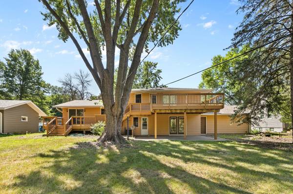 2567 Orchard LN, White Bear Lake, MN 55110