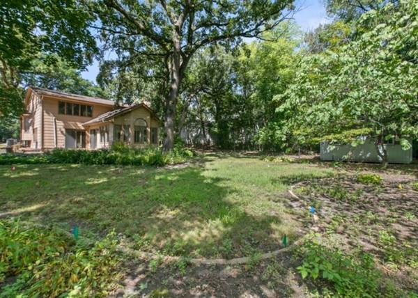8213 Pleasant View CT, Mounds View, MN 55112