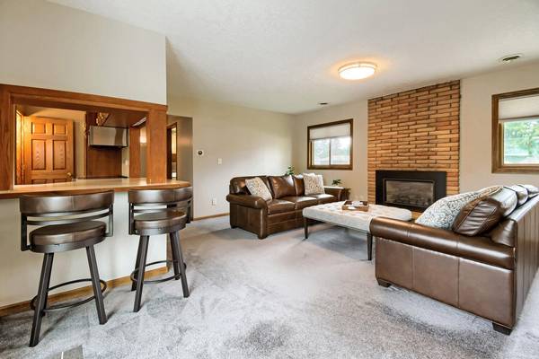 227 Dawn AVE, Shoreview, MN 55126