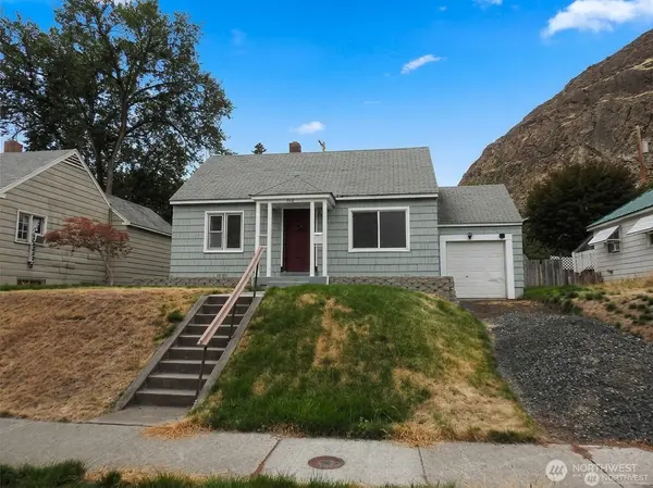 308 Stevens AVE, Coulee Dam, WA 99116