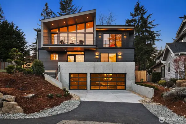 1653 105th AVE SE, Bellevue, WA 98004