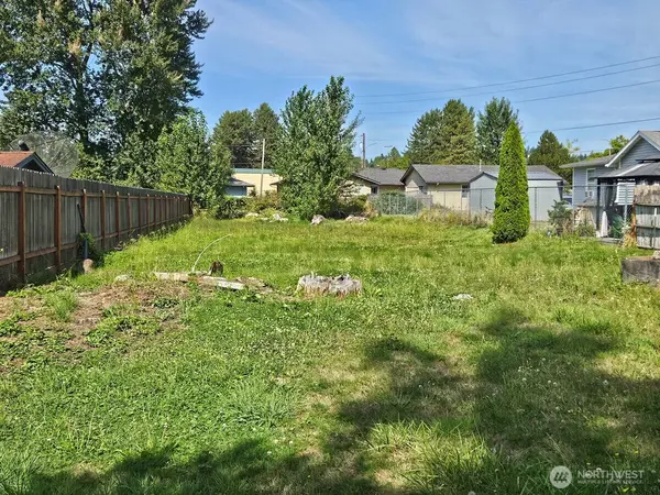 911 Miller ST, Kelso, WA 98626
