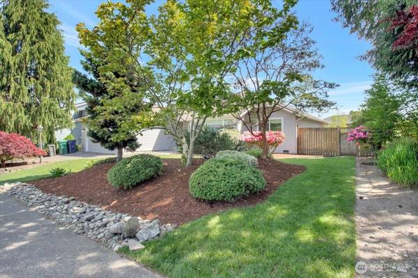 2928 209th PL SW, Lynnwood, WA 98036