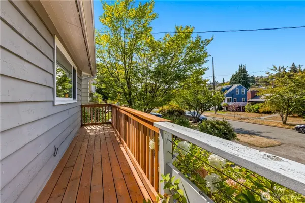 3616 33rd AVE W, Seattle, WA 98199