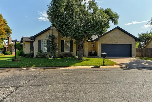 11900 Barrywood DR, Oklahoma City, OK 73120
