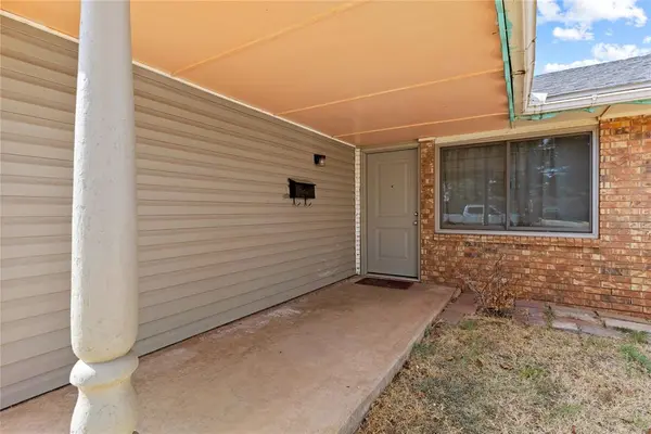 1409 Littell AVE, Clinton, OK 73601