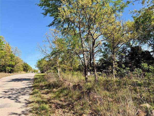 Pine DR, Stigler, OK 74462