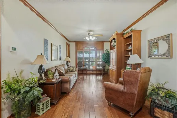2309 N Sunset DR, Clinton, OK 73601