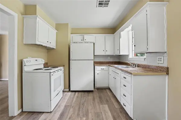 644 W Main ST, Moore, OK 73160