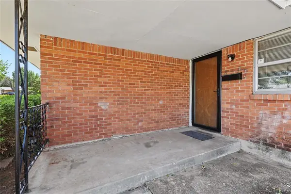 644 W Main ST, Moore, OK 73160