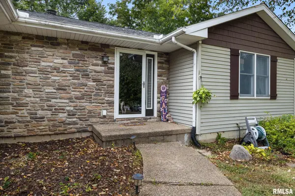 23 BRANDY LN, Mackinaw, IL 61755