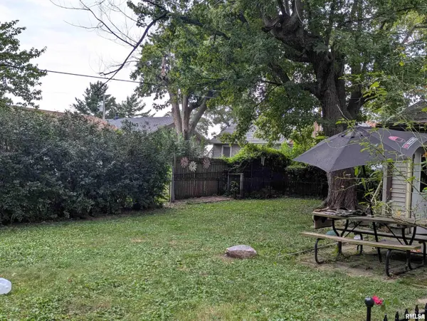 5802 S MADISON ST, Bartonville, IL 61607