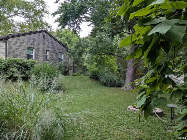 5802 S MADISON ST, Bartonville, IL 61607