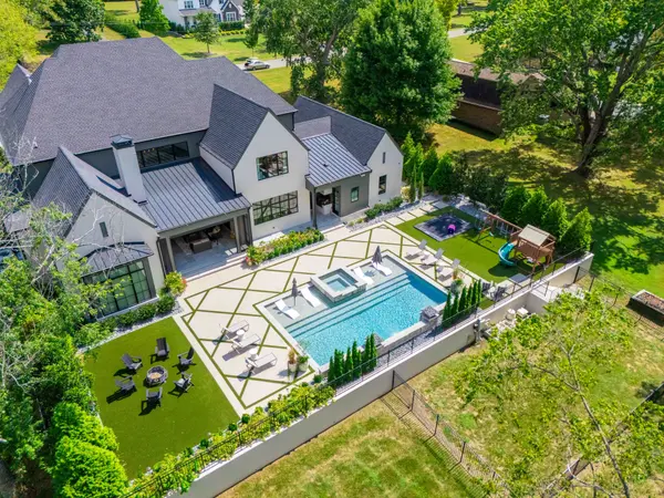 1311 Parker Pl, Brentwood, TN 37027
