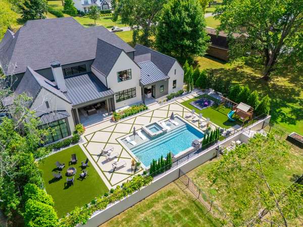 1311 Parker Pl, Brentwood, TN 37027