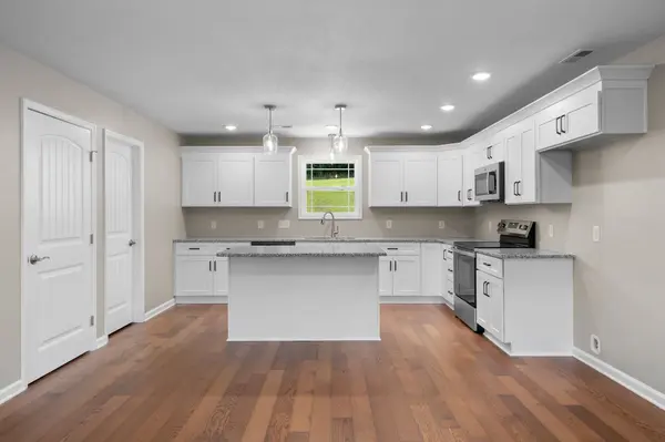 3776 John Taylor Rd, Woodlawn, TN 37191