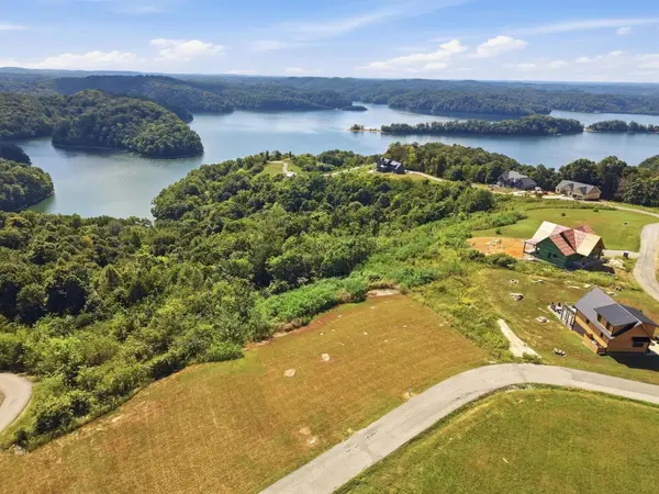 26 Blue Gill Ln, Hilham, TN 38568