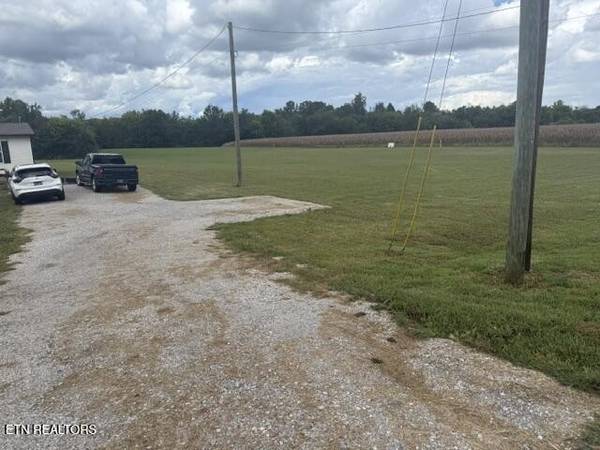 145 County Road 384, Niota, TN 37826