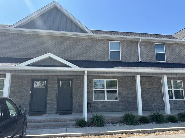 705 Haley St #B, Lafayette, TN 37083