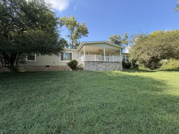 441 Lewallen Hollow Ln, Clinton, TN 37716