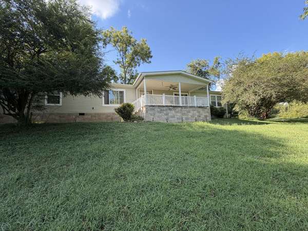 441 Lewallen Hollow Ln, Clinton, TN 37716