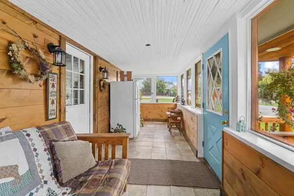 106 S Main Ave, Metaline, WA 99152