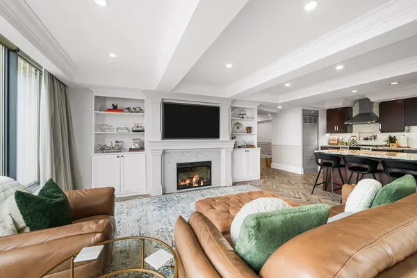 2045 Lake Shore BLVD W #1407, Toronto W06, ON M8V 2Z6