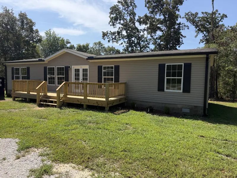 805 Lucas Ridge Ln, Waverly, TN 37185