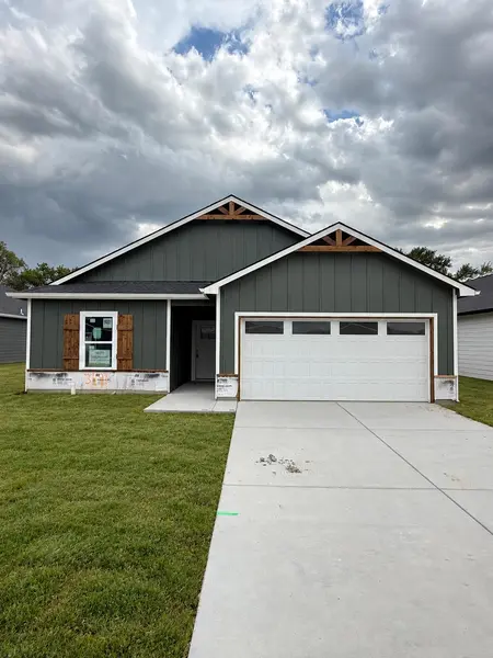 3591 E Bearsden St, Derby, KS 67037
