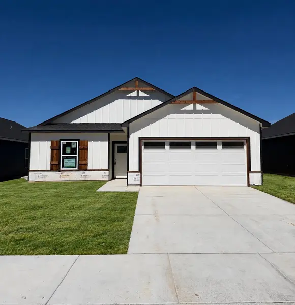 3620 E Bearsden St, Derby, KS 67037-7821